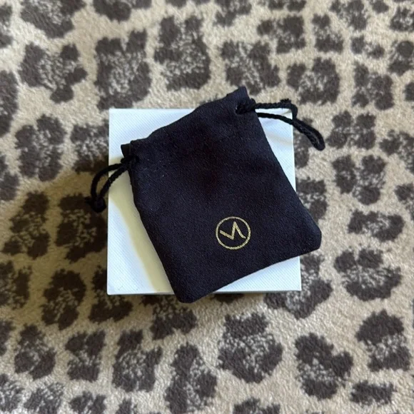 Mejuri Gold Chain Bracelet - Picture 6 of 9